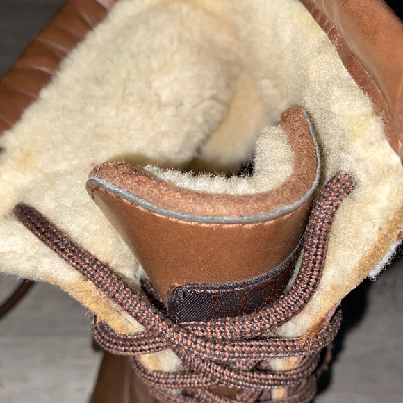 UGG Winter Snow Boots Size 4 - Picture 7 of 7
